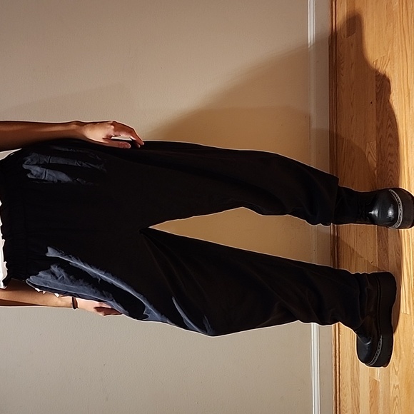 Babaton silk relaxed fit pants - Picture 7 of 7